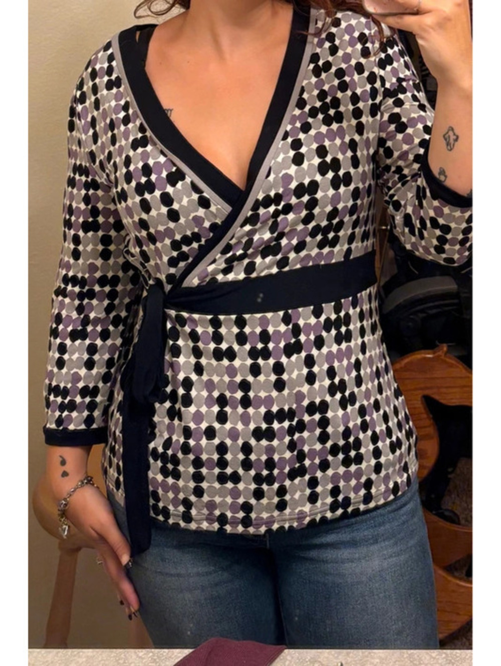 Black Cross Over Tie Waist Purple and Black V Neck Quarter Sleeve